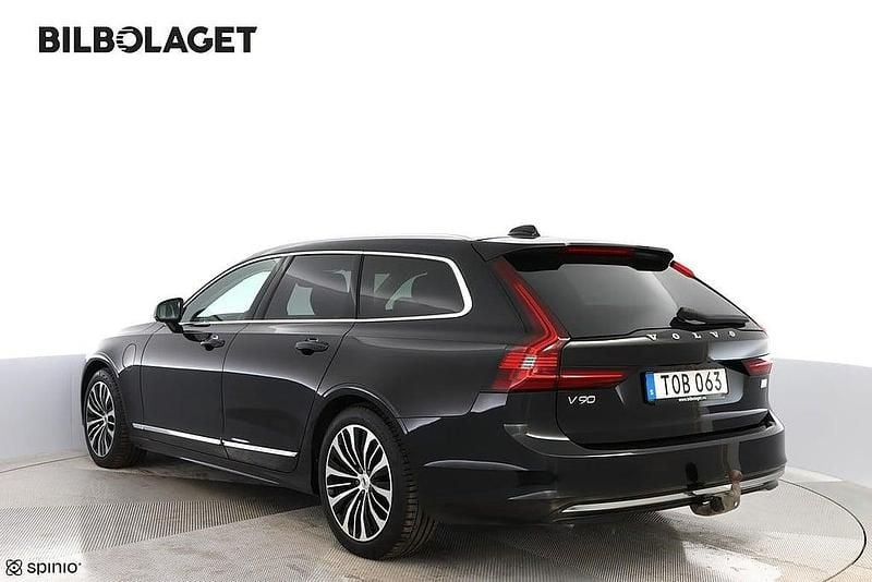 Begagnad Volvo V90 Core 253 HK (186 kW) 2022 Svart Kombi