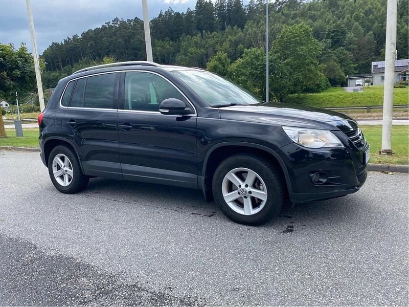 Svart Begagnad 2008 VW Tiguan SUV | 39 000 kr (Marknadspris) - Bild 1/4
