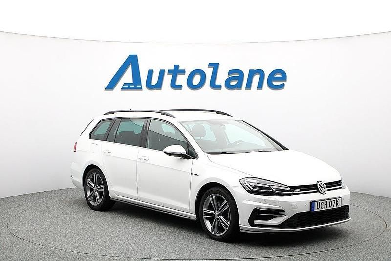 Vit Begagnad 2019 VW Golf VIII R-line Kombi | 229 900 kr (Lite dyr) - Bild 1/3