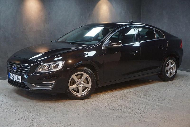 Svart Begagnad 2014 Volvo S60 Momentum Sedan | 119 900 kr (Lite dyr) - Bild 1/4
