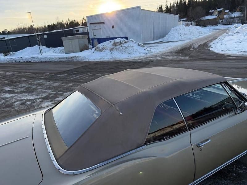 Begagnad Oldsmobile Delta 88 314 HK (230 kW) 1966 Brun Cab