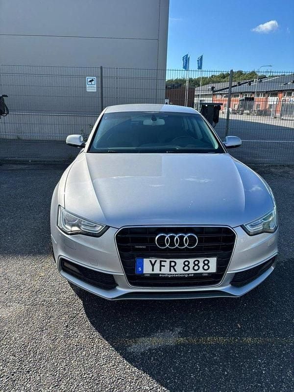 Silver Begagnad 2016 Audi A5 Sportback Halvkombi | 130 000 kr (Bra pris) - Bild 1/4