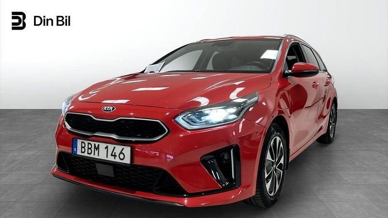 Röd Begagnad 2020 Kia Ceed Sportswagon Kombi | 204 900 kr (Marknadspris) - Bild 1/4