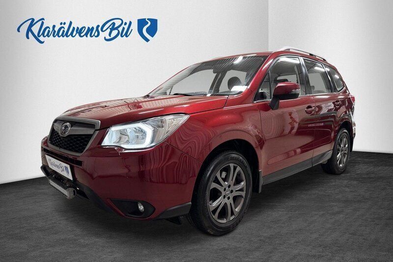 Ljusröd Begagnad 2015 Subaru Forester SUV | 144 900 kr (Marknadspris) - Bild 1/4