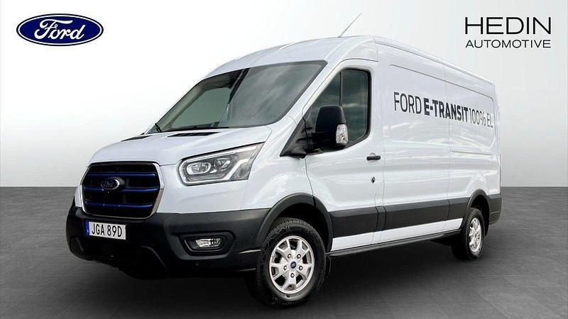 Vit (white) Begagnad 2022 Ford Econoline Trend Van | 487 500 kr - Bild 1/4