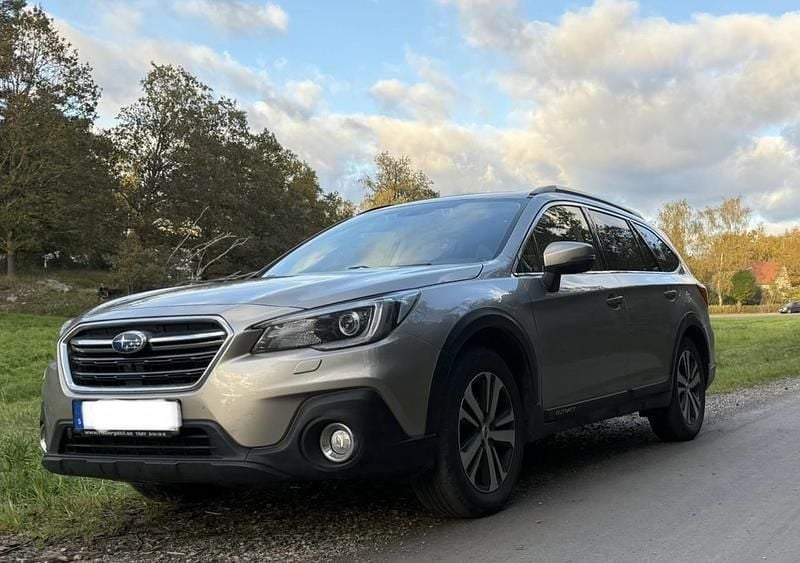 Brun Begagnad 2019 Subaru Outback SUV | 235 000 kr (Bra pris) - Bild 1/2