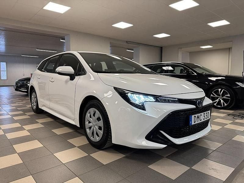 Begagnad Toyota Corolla 2022 Vit Kombi