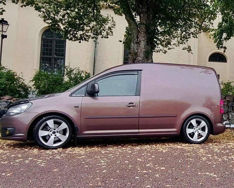 Brun Begagnad 2015 VW Caddy Edition Minibuss | 55 000 kr - Bild 1/1