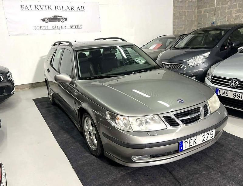 Begagnad Saab 9-5 Aero 250 HK (183 kW) 2002 Ljusgrå Kombi