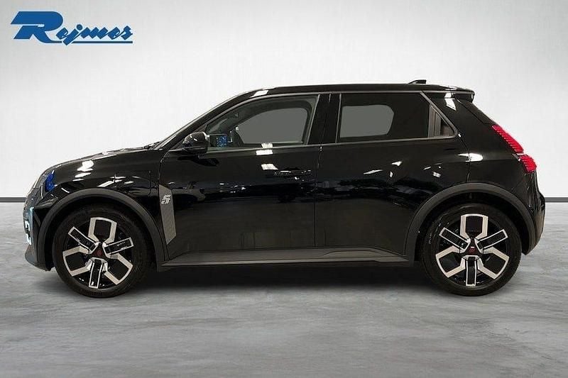 Ny Renault 5 E-Tech Techno 110 kW (150 HK) 2025 Svart Halvkombi
