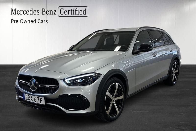 Silver Begagnad 2025 Mercedes C220 Premium SUV | 519 000 kr (Marknadspris) - Bild 1/4