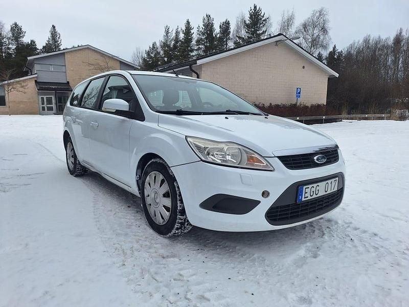 Begagnad Ford Focus 109 HK (80 kW) 2011 Kombi