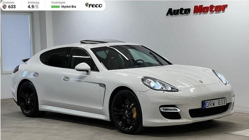 Vit Begagnad 2010 Porsche Panamera Turbo Chrono Sedan | 349 900 kr (Marknadspris) - Bild 1/3