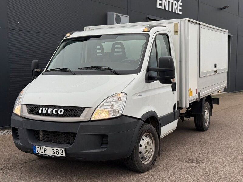 Begagnad Iveco Daily 127 HK (93 kW) 2012 Vit Van