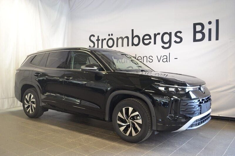 Svart Ny 2025 VW Tayron Life SUV | 563 900 kr (Marknadspris) - Bild 1/4
