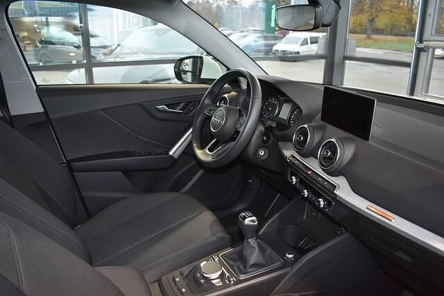Begagnad Audi Q2 Proline 110 HK (80 kW) 2022 Vit SUV