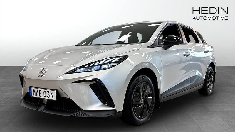 Grå (silver) Begagnad 2023 MG MG4 EV Halvkombi | 254 500 kr - Bild 1/4