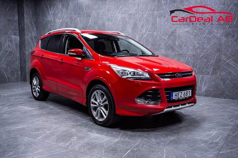 Röd Begagnad 2016 Ford Kuga Titanium X SUV | 108 800 kr (Superpris) - Bild 1/4