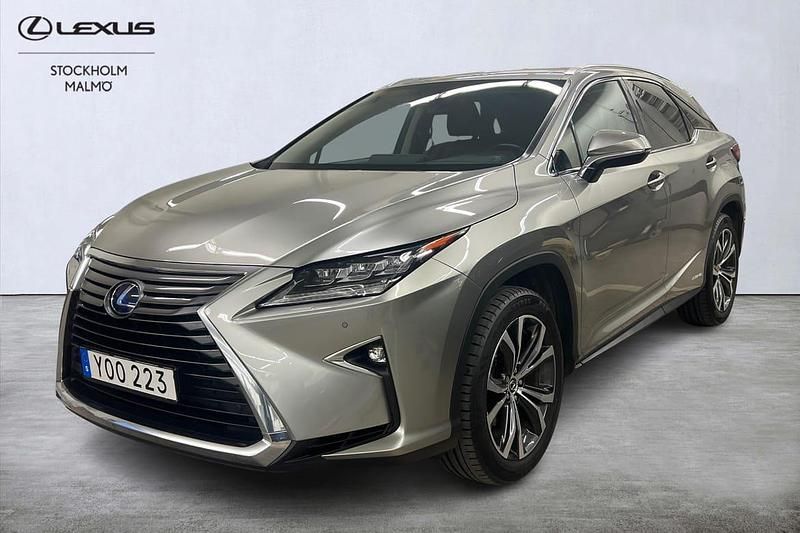Ljusgrå Begagnad 2018 Lexus RX450h Executive Line SUV | 379 000 kr (Marknadspris) - Bild 1/4