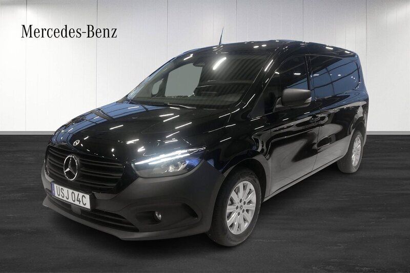 Svart Ny 2025 Mercedes Citan 110 Van | 361 250 kr - Bild 1/4