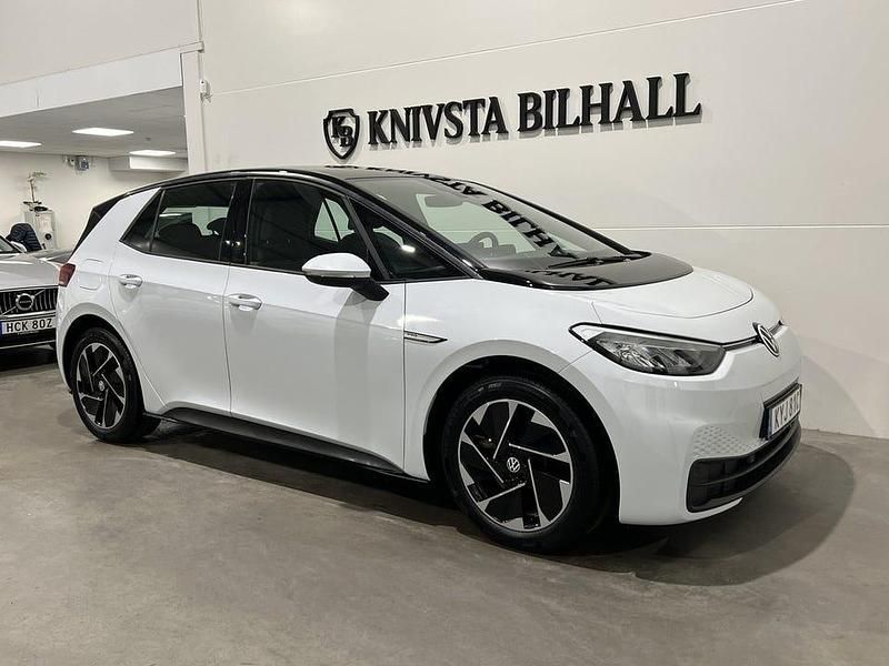 Begagnad VW ID.3 Pro Performance 150 kW (204 HK) 2021 Vit Halvkombi