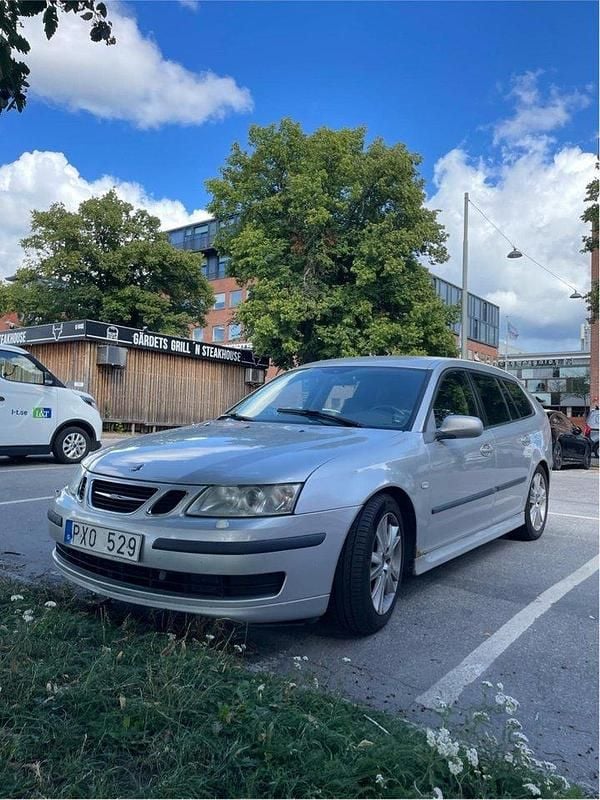 Grå Begagnad 2007 Saab 9-3 Vector Kombi | 24 000 kr (Lite dyr) - Bild 1/4