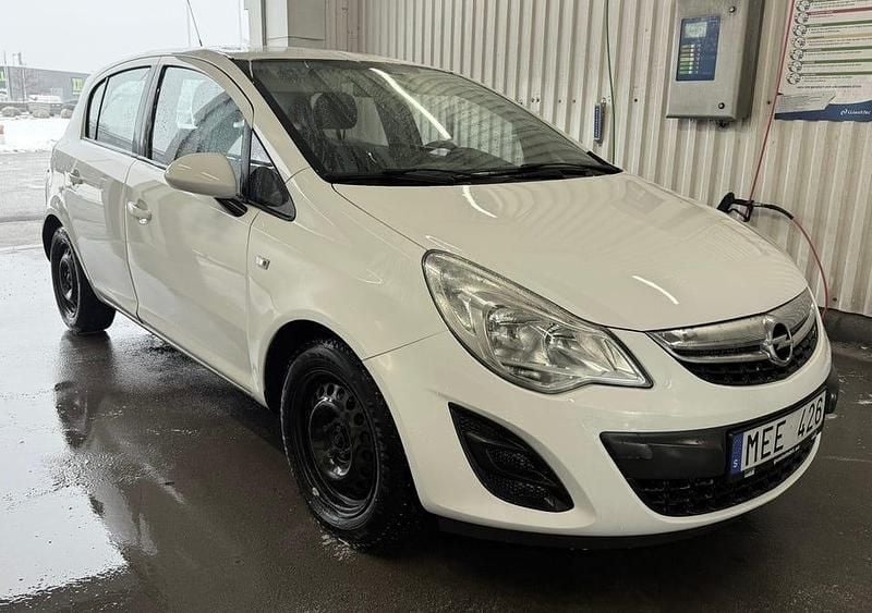 Begagnad Opel Corsa 75 HK (55 kW) 2012 Halvkombi