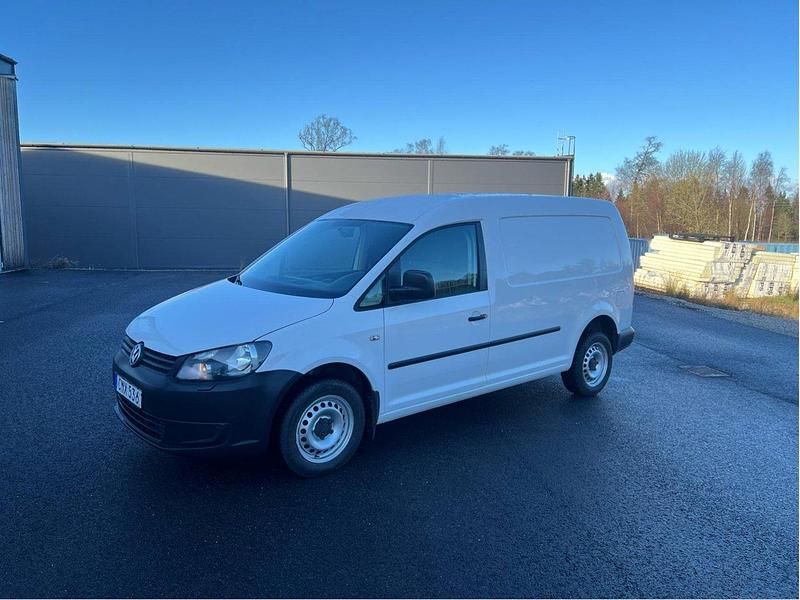 Vit Begagnad 2015 VW Caddy Maxi Minibuss | 71 000 kr (Marknadspris) - Bild 1/4