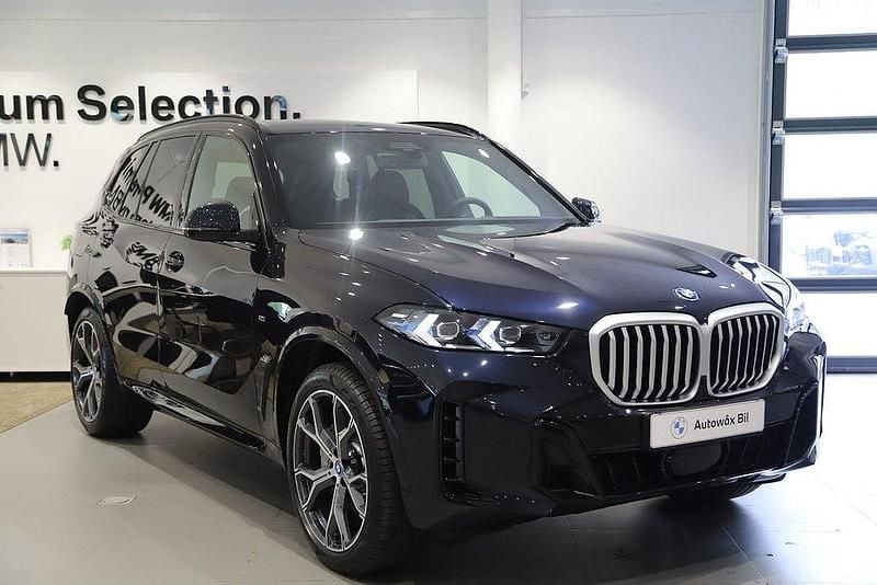 Svart Begagnad 2024 BMW X5 Shadowline SUV | 945 000 kr - Bild 1/3