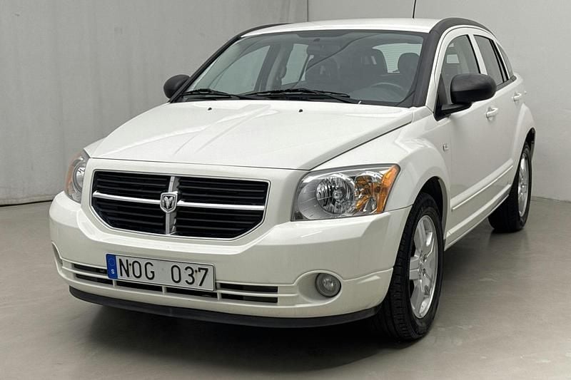 Vit Begagnad 2009 Dodge Caliber SUV | 68 000 kr (Marknadspris) - Bild 1/4