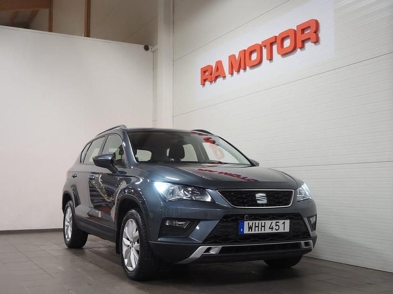 Grå Begagnad 2018 Seat Ateca Style SUV | 139 900 kr (Marknadspris) - Bild 1/3
