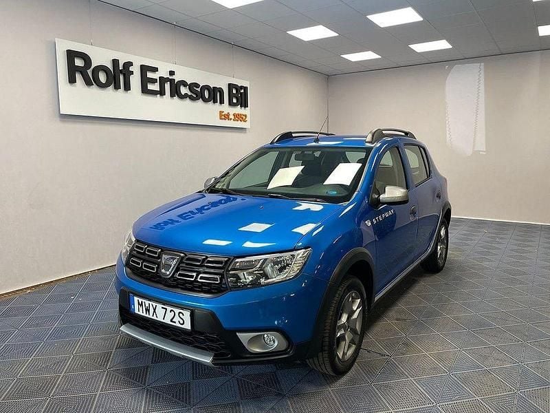 Ljusblå Begagnad 2020 Dacia Sandero Stepway Halvkombi | 109 500 kr (Bra pris) - Bild 1/4