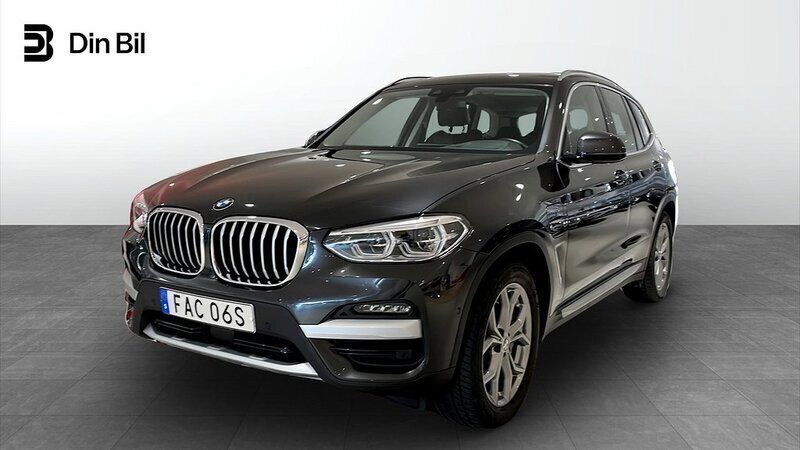Grå Begagnad 2020 BMW X3 SUV | 389 000 kr (Lite dyr) - Bild 1/4
