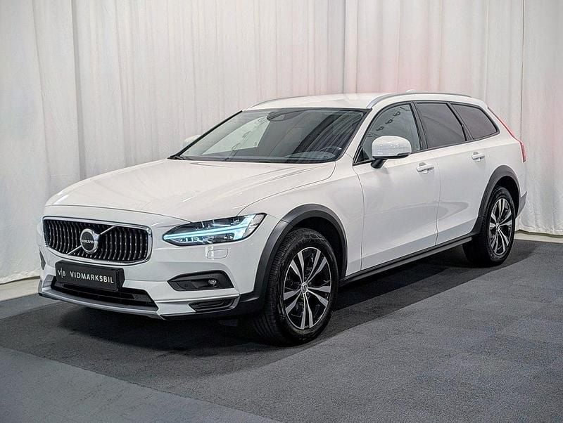 Vit Begagnad 2021 Volvo V90 CC Kombi | 337 900 kr (Marknadspris) - Bild 1/4