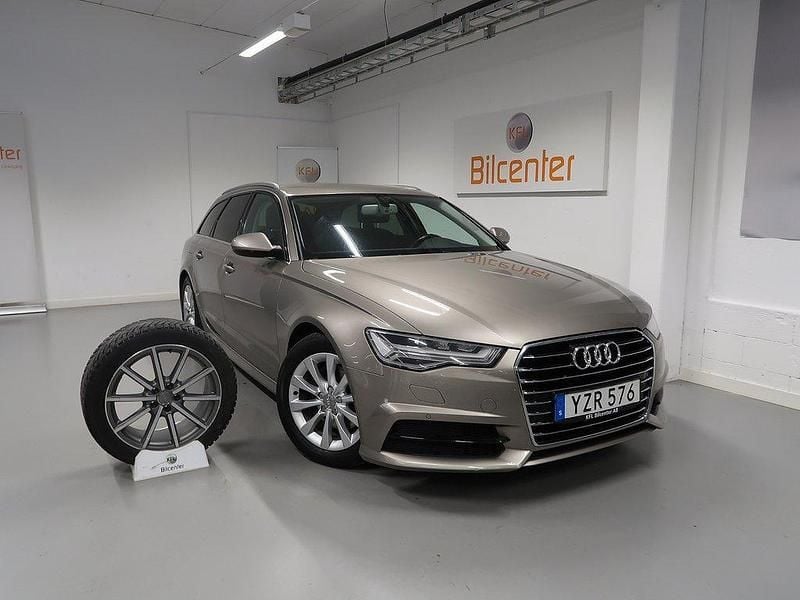 Ljusbrun (brun) Begagnad 2017 Audi A6 Ambition Kombi | 209 900 kr (Marknadspris) - Bild 1/3