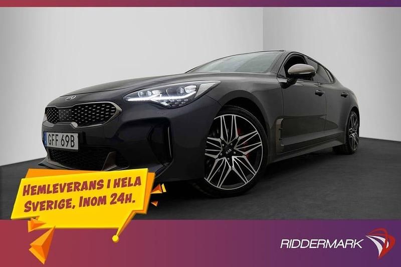 Grå Begagnad 2021 Kia Stinger Halvkombi | 409 800 kr (Marknadspris) - Bild 1/3