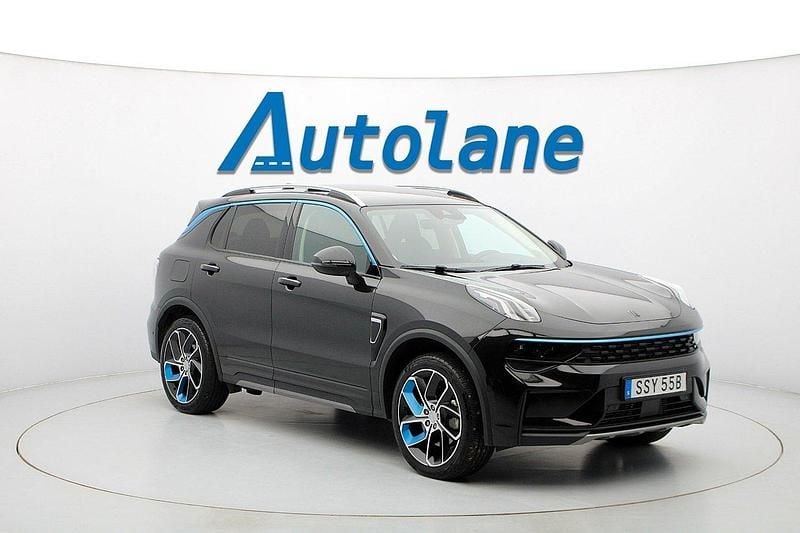 Svart Begagnad 2021 Lynk & Co 01 SUV | 259 900 kr (Marknadspris) - Bild 1/3