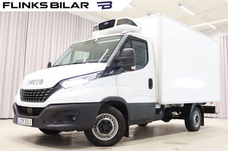 Vit Begagnad 2021 Iveco Daily Van | 269 900 kr (Superpris) - Bild 1/4