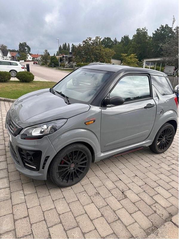 Begagnad 2019 Ligier JS50 Halvkombi | 83 000 kr - Bild 1/4