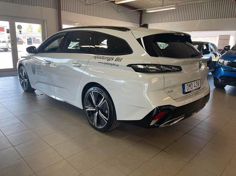 Begagnad Peugeot 308 GT 131 HK (96 kW) 2024 Vit Kombi