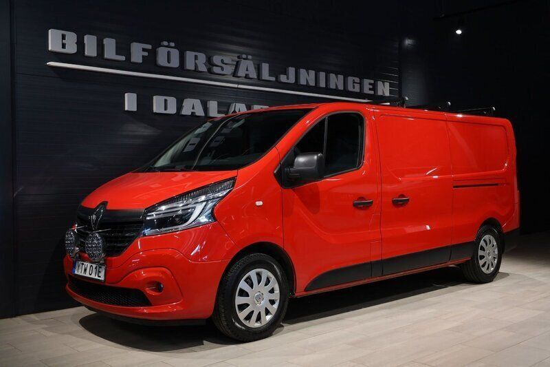 Röd Begagnad 2020 Renault Trafic Van | 199 000 kr (Superpris) - Bild 1/4