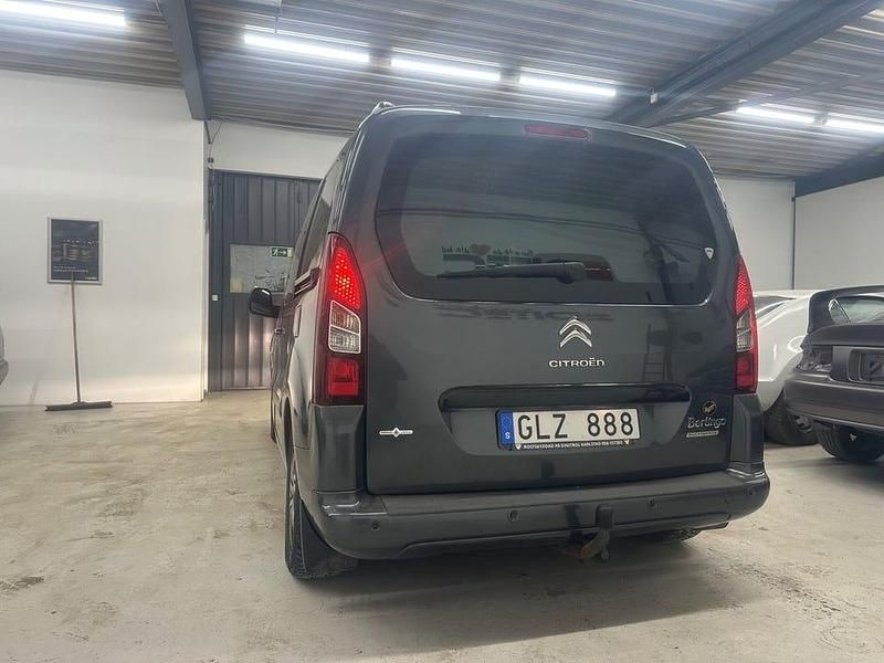 Begagnad Citroën Berlingo 92 HK (67 kW) 2013 Grå Minibuss