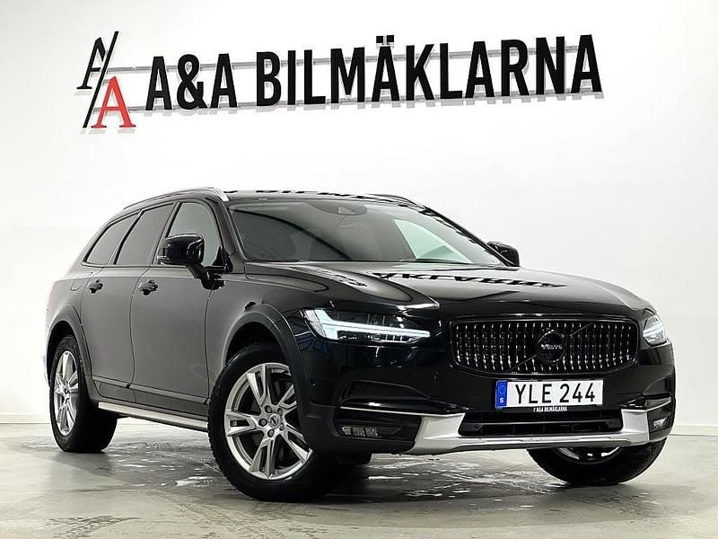 Begagnad Volvo V90 CC Plus 190 HK (139 kW) 2017 Svart Kombi