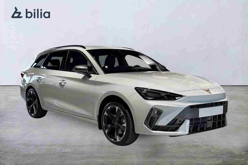 Ny Cupra Leon 2025 Vit Kombi