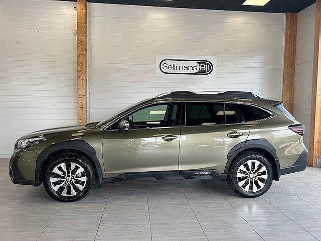 Grön Begagnad 2024 Subaru Outback SUV | 459 000 kr (Marknadspris) - Bild 1/4