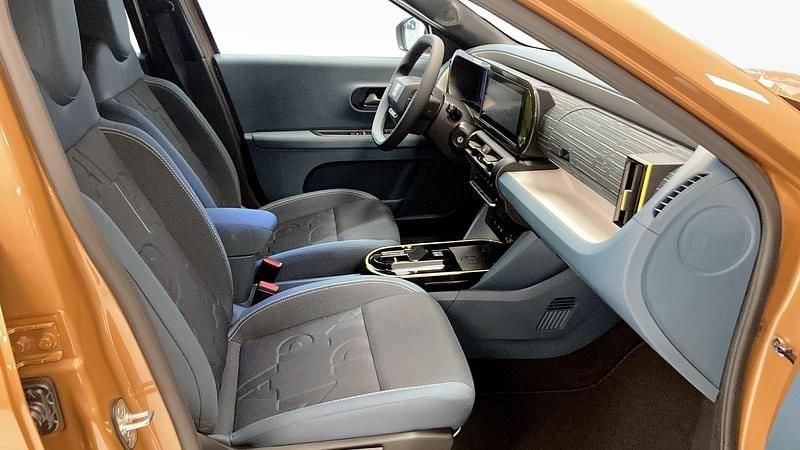 Ny Fiat Grande Panda Icon 110 HK (80 kW) 2025 Brun Halvkombi