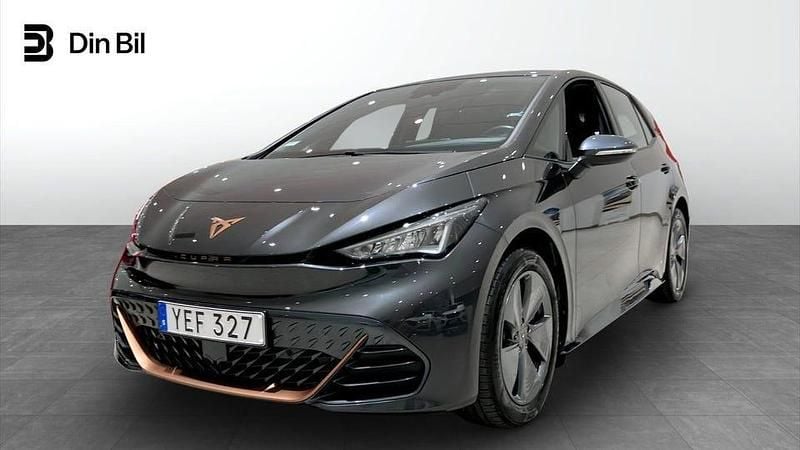 Quasar grey metallic Begagnad 2023 Cupra Born Halvkombi | 259 900 kr (Marknadspris) - Bild 1/4