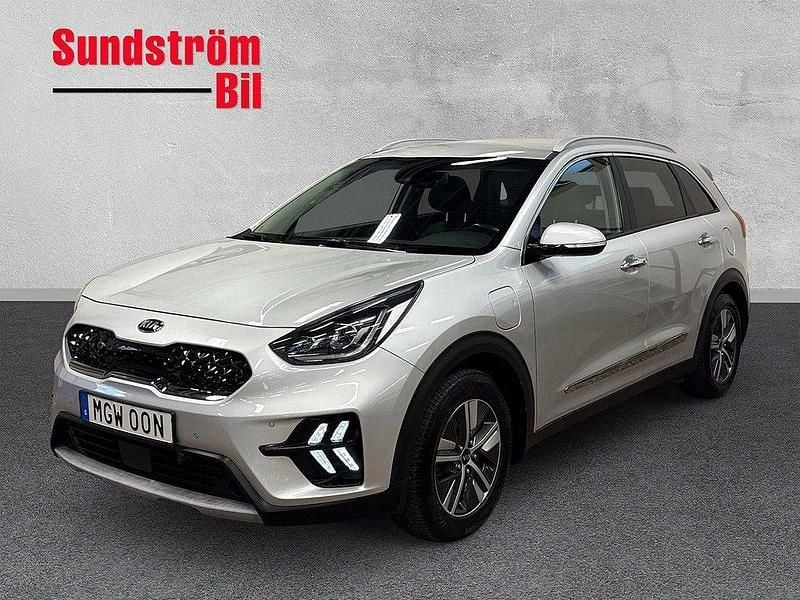 Grå Begagnad 2021 Kia Niro Advance SUV | 209 900 kr (Marknadspris) - Bild 1/3