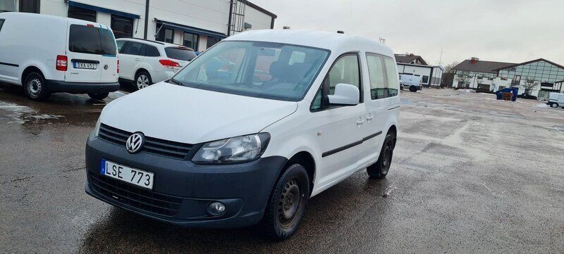 Vit Begagnad 2011 VW Caddy Minibuss | 49 900 kr (Marknadspris) - Bild 1/4