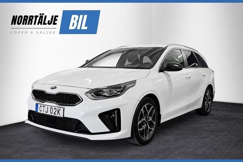Vit Begagnad 2021 Kia Ceed GT GT-Line Kombi | 199 900 kr - Bild 1/3